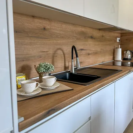 Apartament Enjoy With Wifi Parking ,balcony Zadar